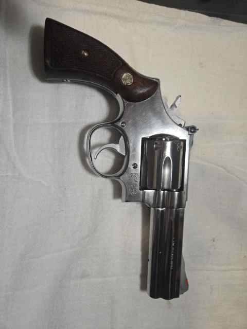 SMITH AND WESSON 686-3