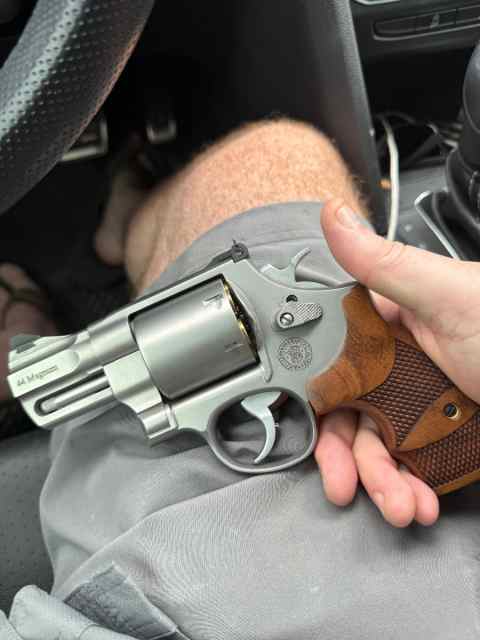Smith and Wesson performance center 44 