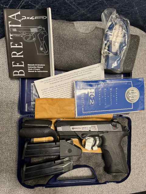 New Beretta Storm PX4-F .45 ACP w/ 3 Mags!